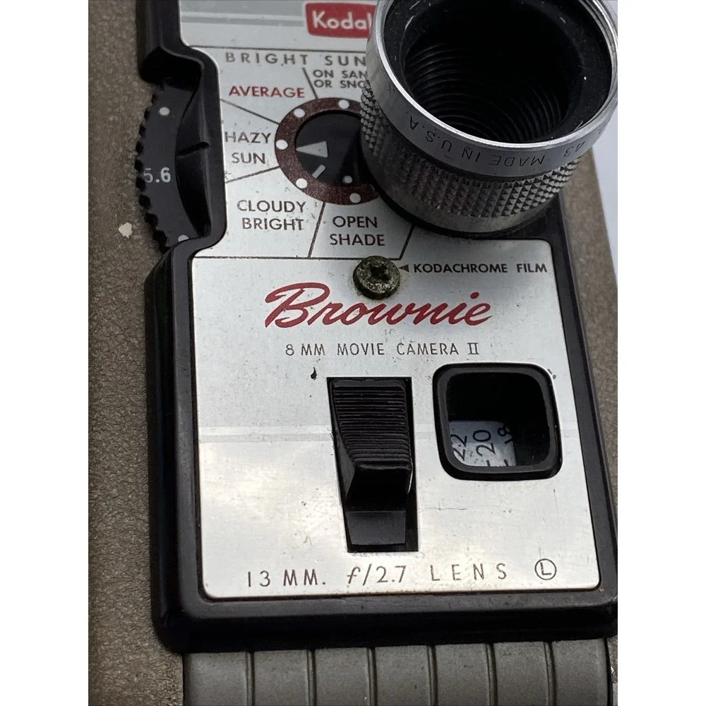 VTG 50s Kodak Brownie Movie Camera Model 2 8mm Cine Ektanon f/2.7 USA‎ w/ Manual